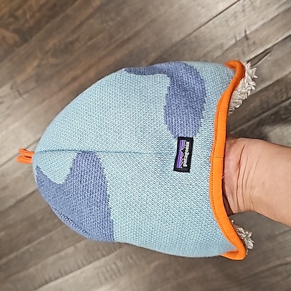 Patagonia Baby Infant Reversible Beanie Hat Polar Bears Blue White Sz: 3-6m - Picture 3 of 5